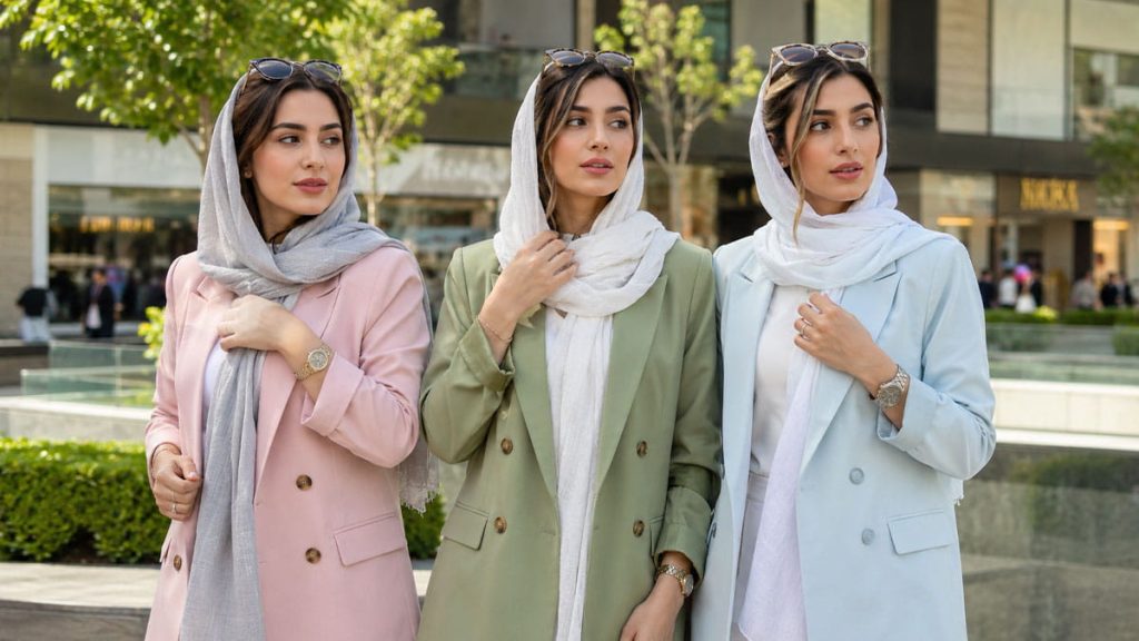 رنگ های پرطرفدار کت زنانه برای فصل بهار و تابستان